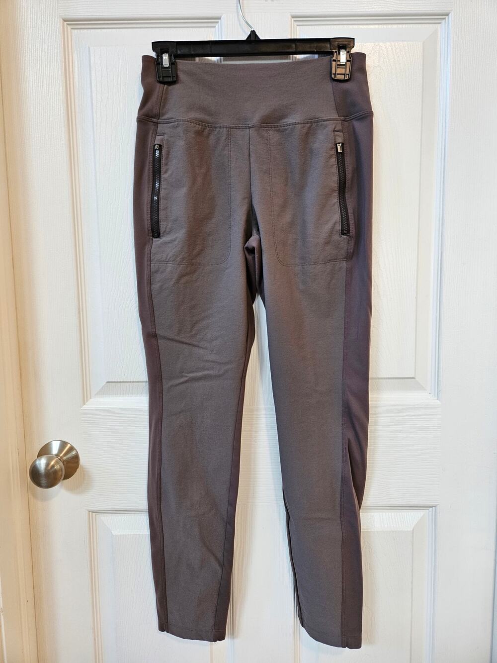 Athleta Headlands Hybrid Tight Leggings Brown Taupe Zip Ankle Size 8